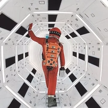 SPACE-ODYSSEY1 2001: η Οδύσσεια του διαστήματος